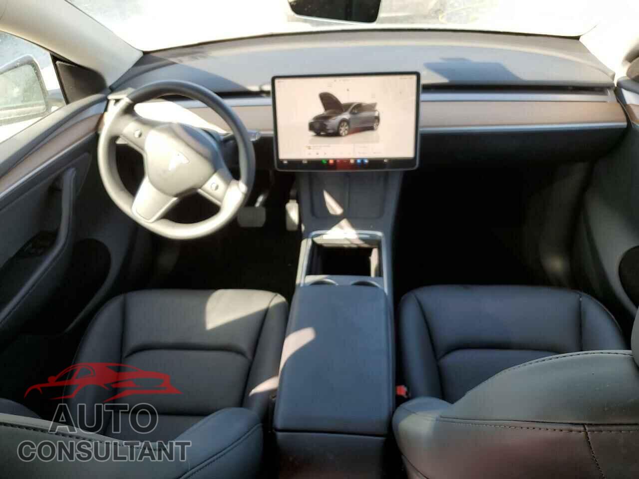 TESLA MODEL Y 2024 - 7SAYGDED4RF038172