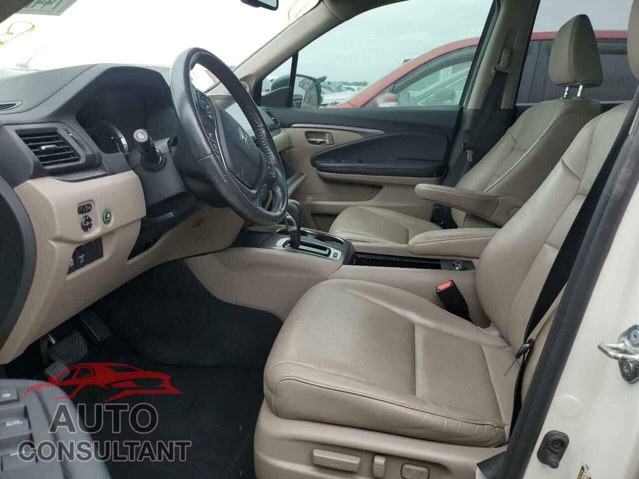 HONDA RIDGELINE 2018 - 5FPYK3F65JB005408