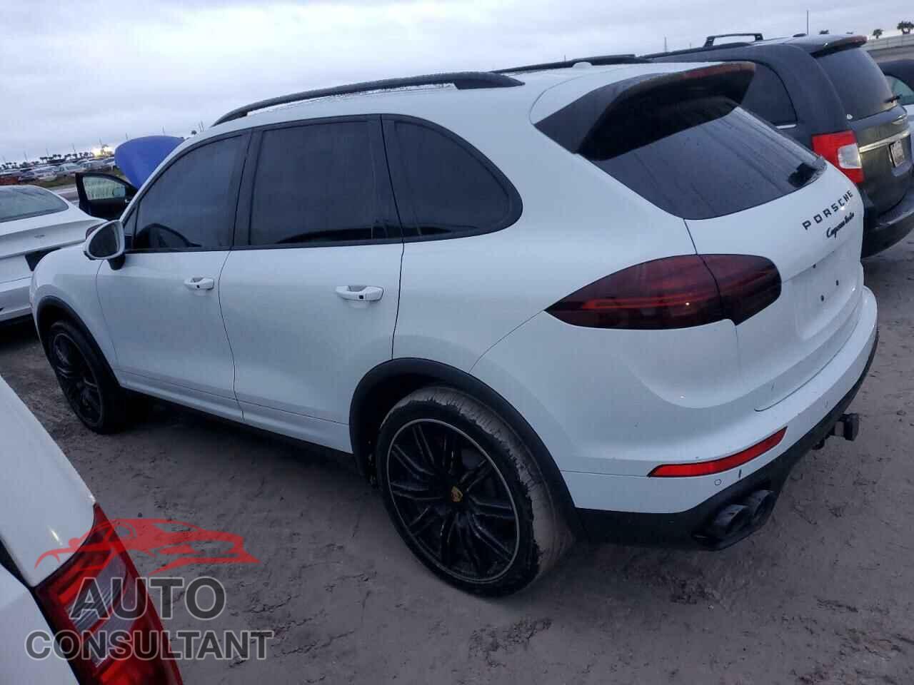 PORSCHE CAYENNE 2018 - WP1AC2A20JLA85167