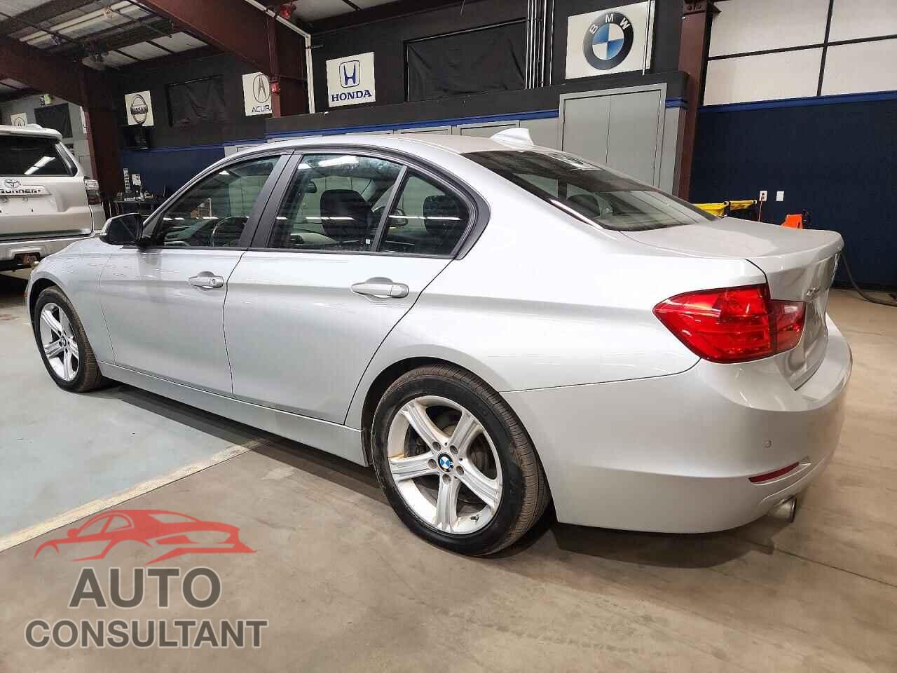 BMW 3 SERIES 2014 - WBA3C3G50ENS67976
