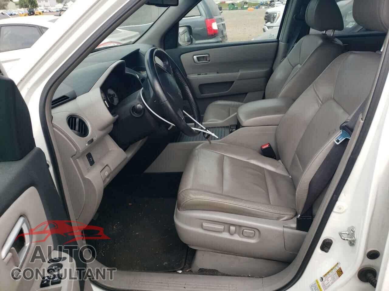 HONDA PILOT 2009 - 5FNYF48519B022886