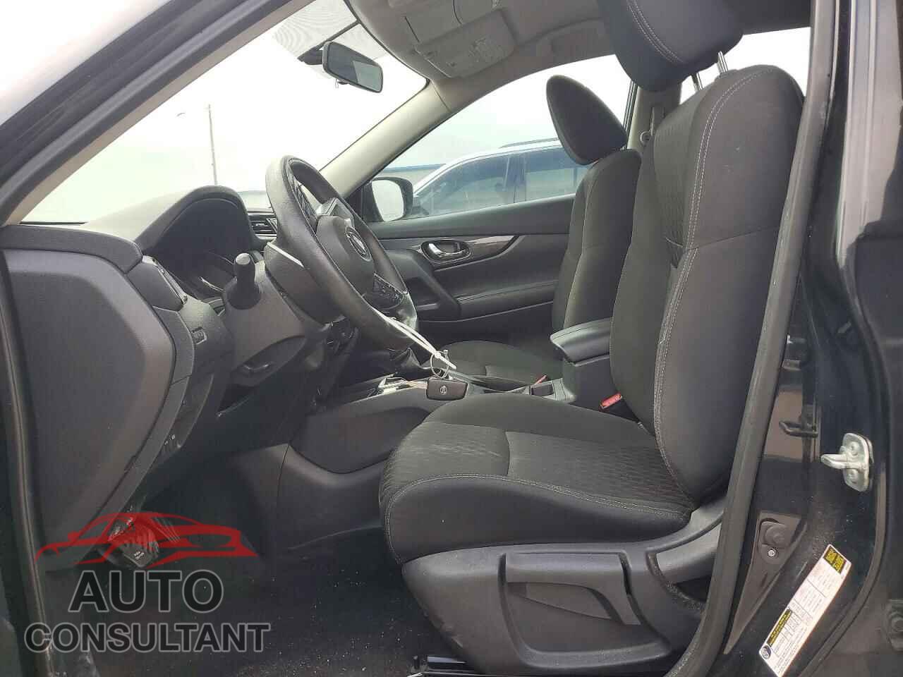 NISSAN ROGUE 2017 - KNMAT2MT2HP597246