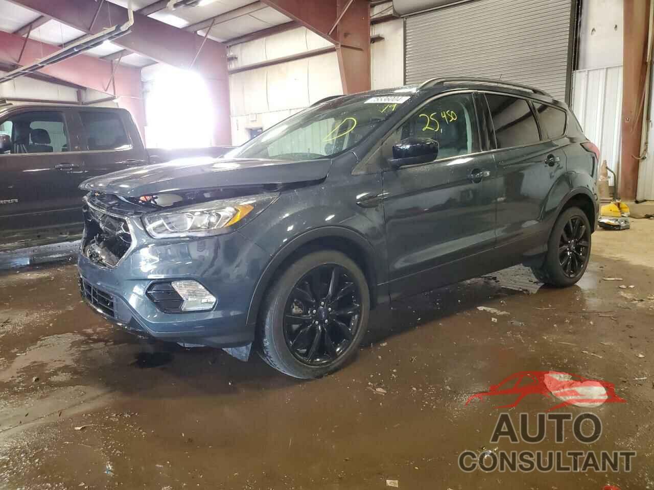 FORD ESCAPE 2019 - 1FMCU9GD1KUC00553