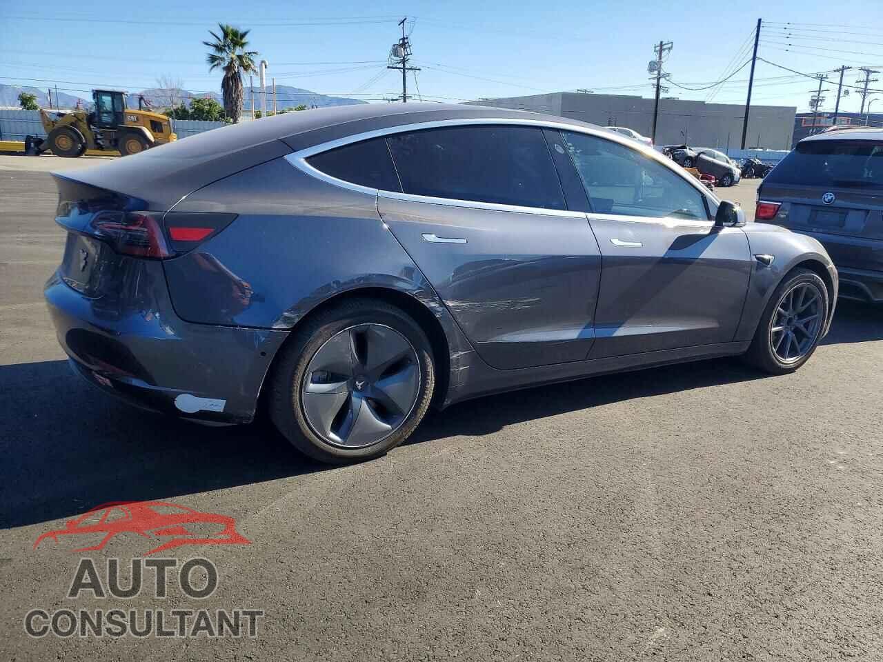 TESLA MODEL 3 2018 - 5YJ3E1EA5JF037165
