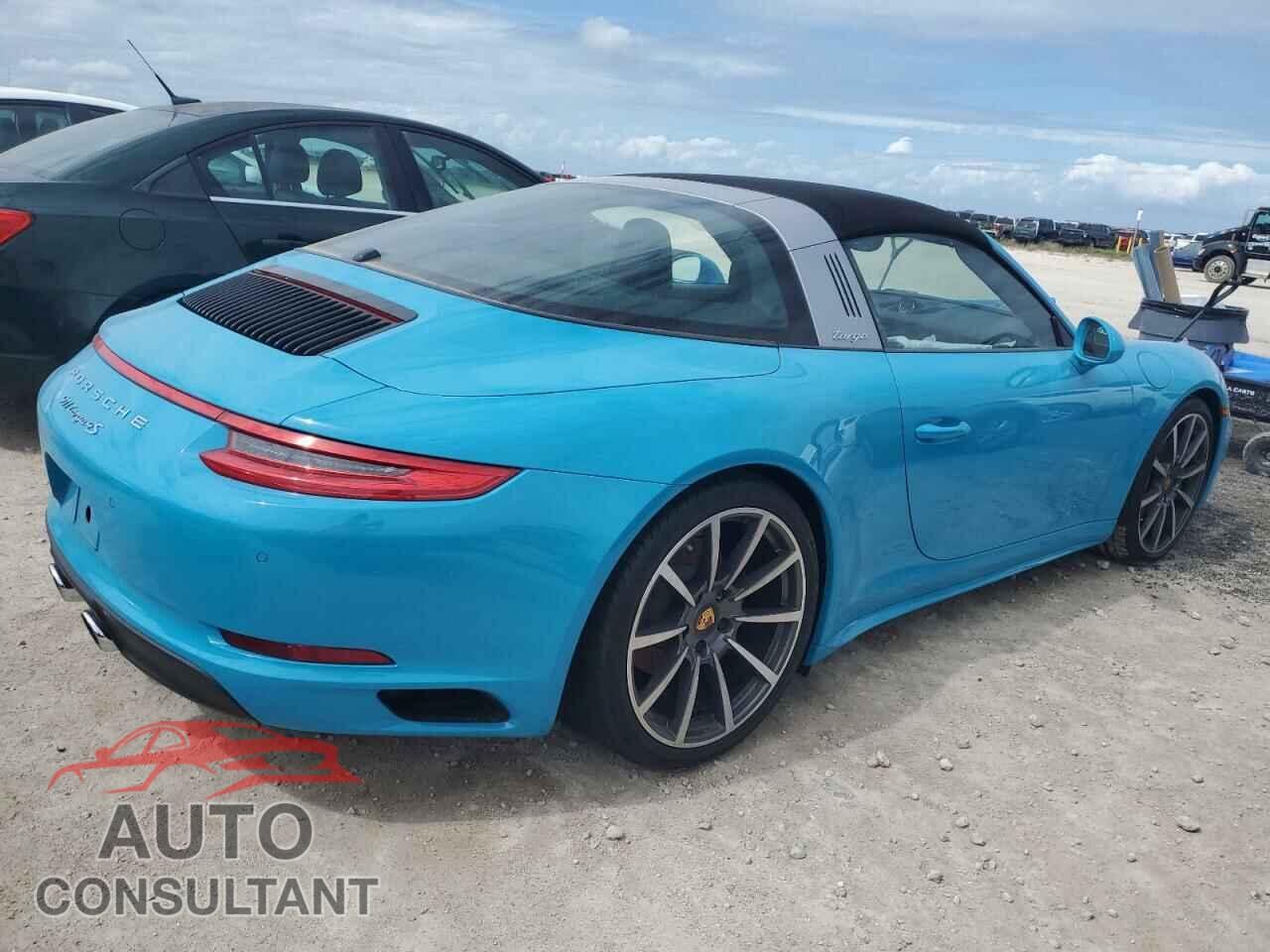 PORSCHE 911 2017 - WP0BB2A98HS136078