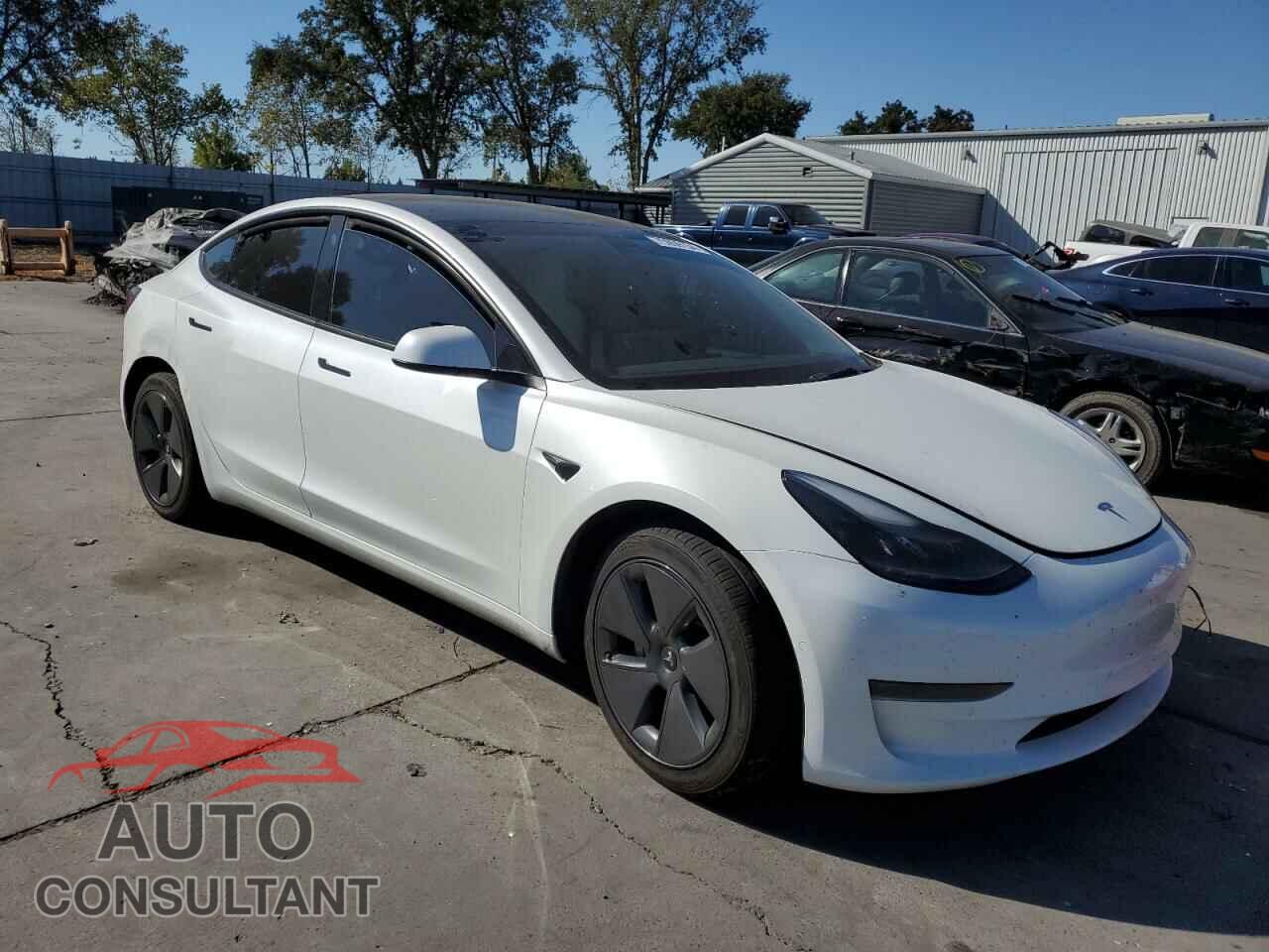 TESLA MODEL 3 2022 - 5YJ3E1EA2NF354701