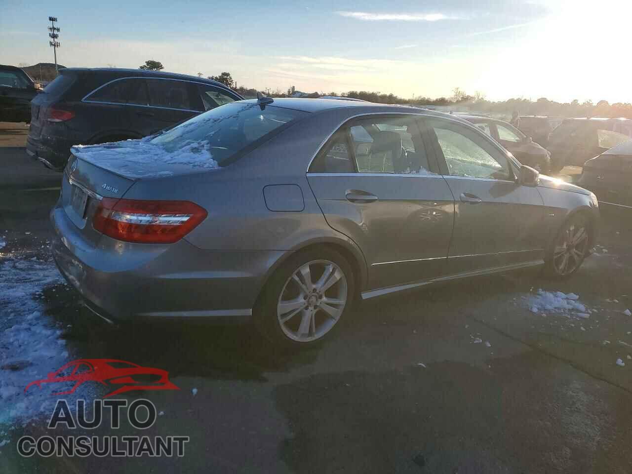 MERCEDES-BENZ E-CLASS 2012 - WDDHF8JB9CA608099