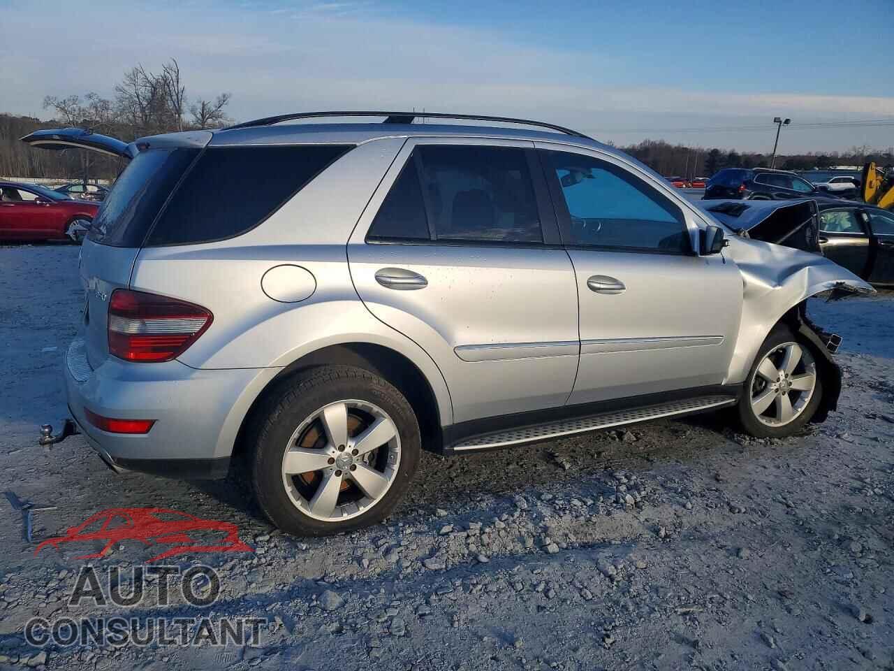MERCEDES-BENZ M-CLASS 2009 - 4JGBB86E59A462528