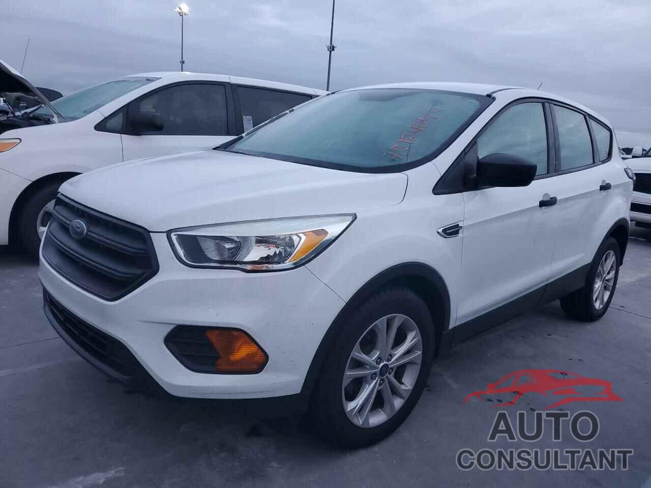 FORD ESCAPE 2017 - 1FMCU0F76HUC43947