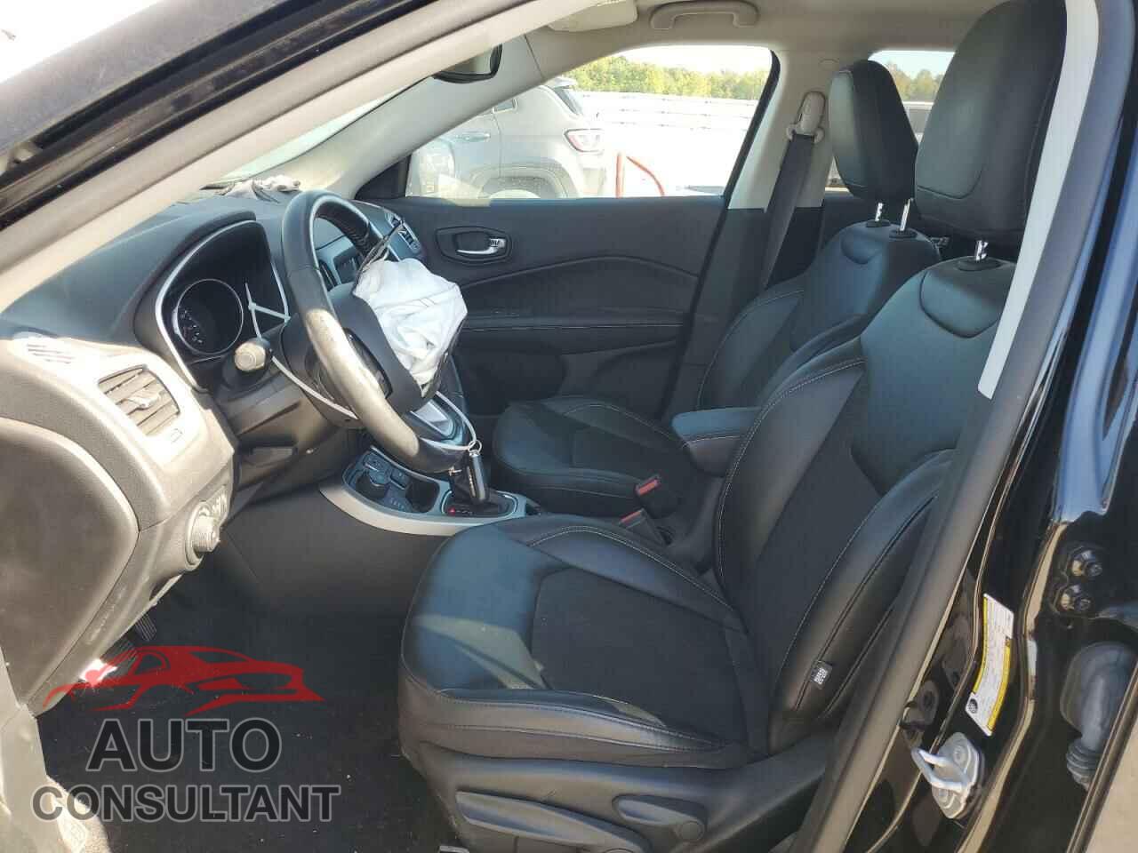 JEEP COMPASS 2020 - 3C4NJDBB5LT117086