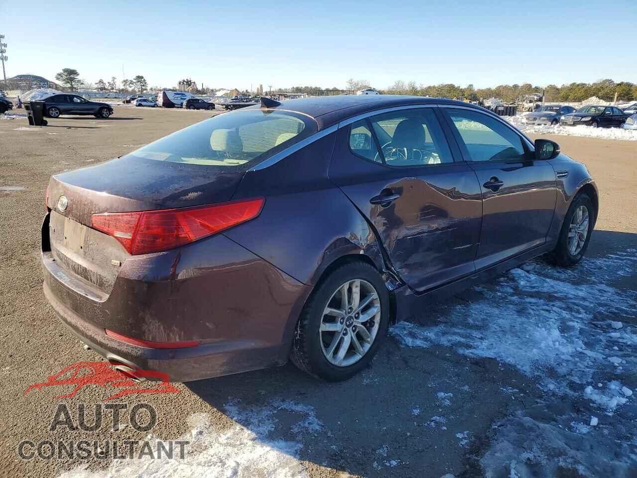 KIA OPTIMA 2011 - KNAGM4A79B5120887