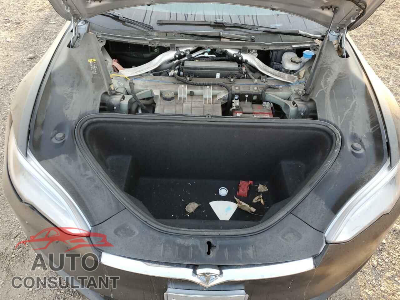 TESLA MODEL S 2018 - 5YJSA1E22JF281713