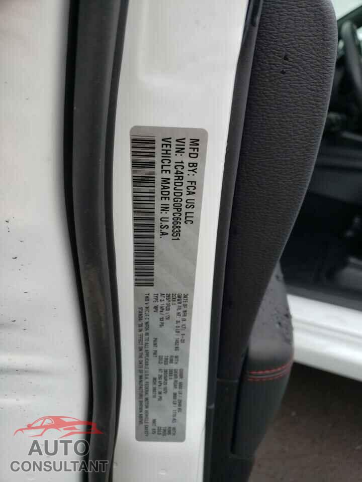 DODGE DURANGO 2023 - 1C4RDJDG0PC668351