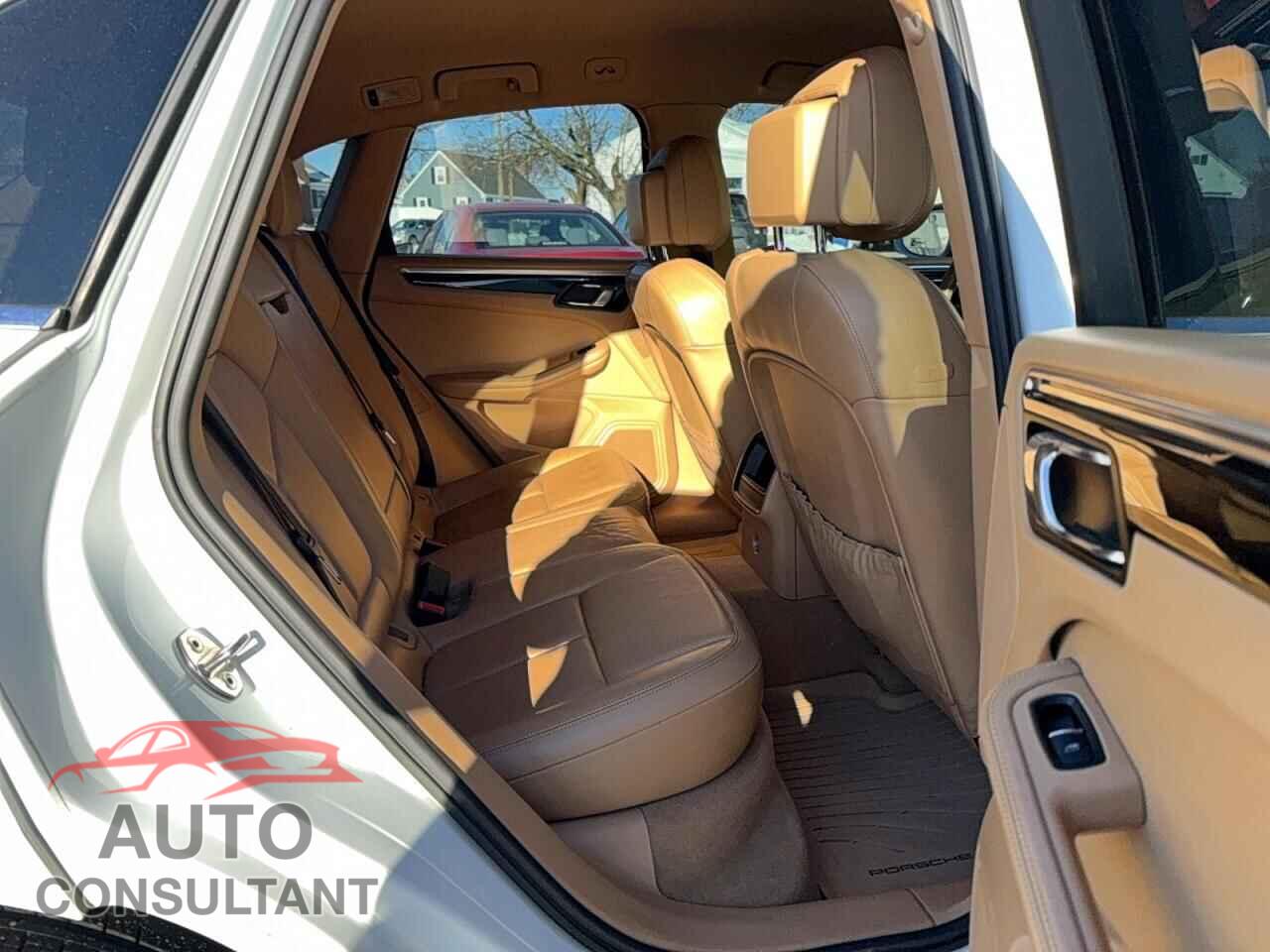 PORSCHE MACAN 2015 - WP1AB2A55FLB63558