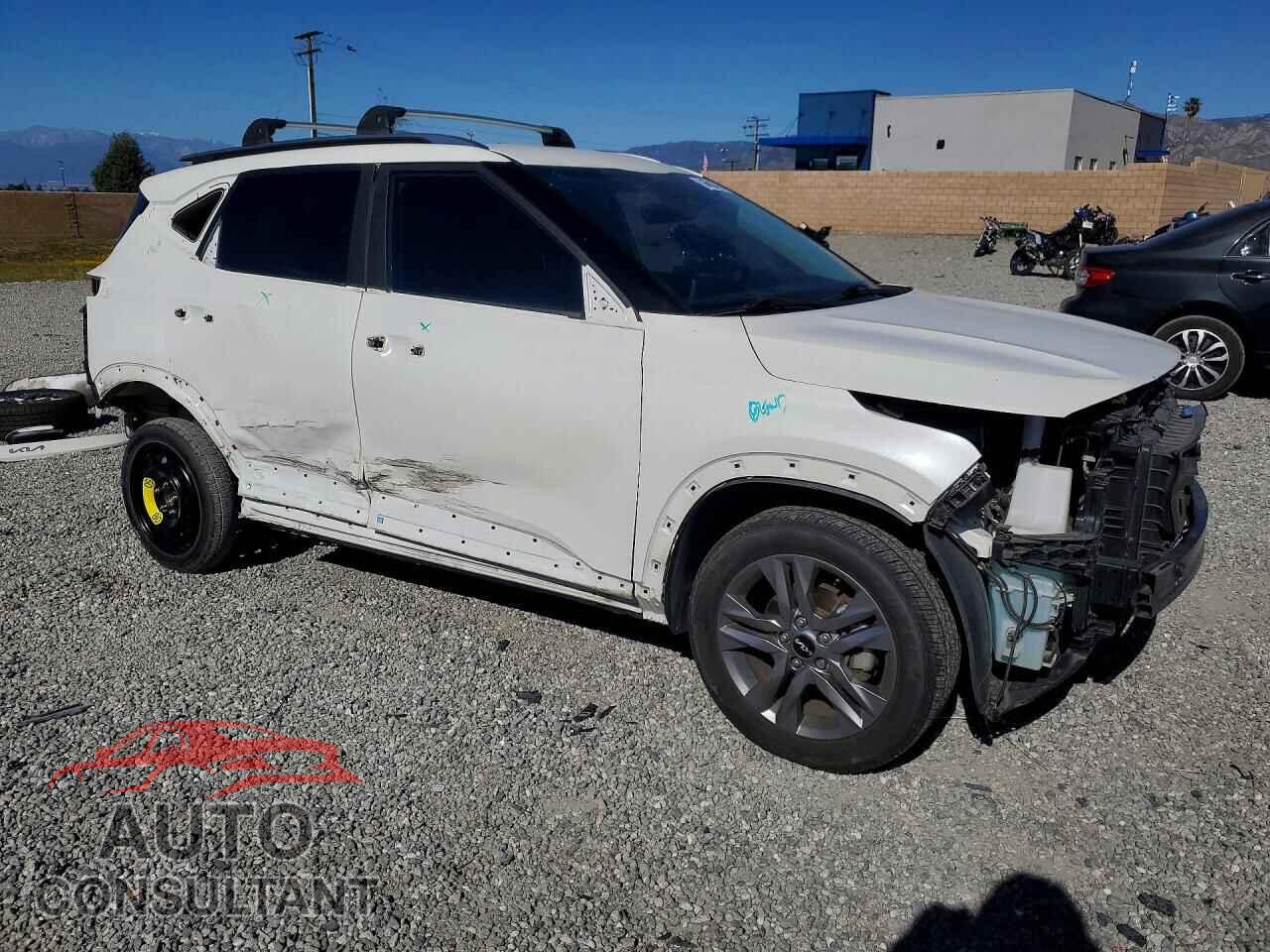 KIA SELTOS 2022 - KNDEU2AA6N7264335