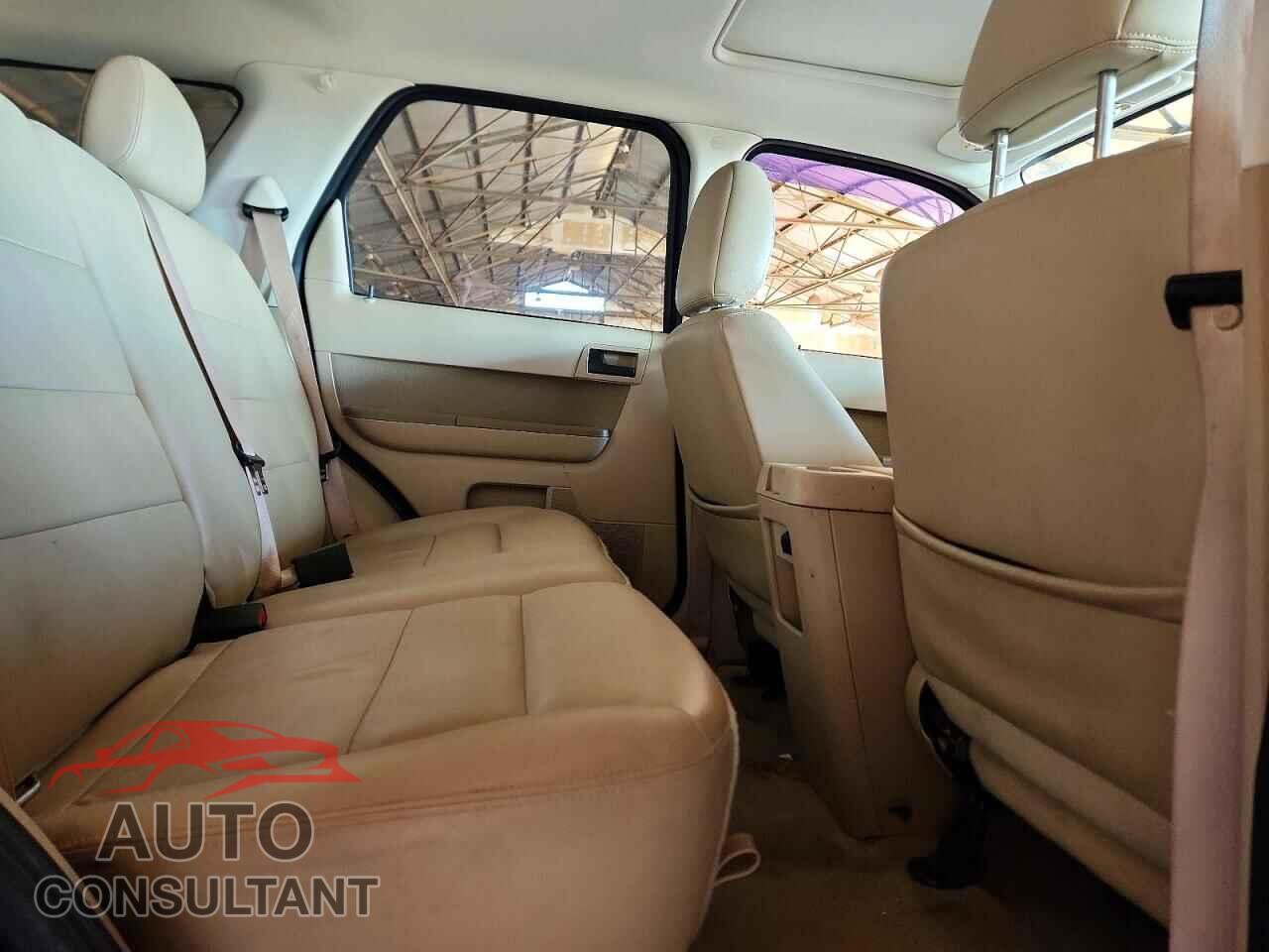 FORD ESCAPE 2010 - 1FMCU0D77AKB42825