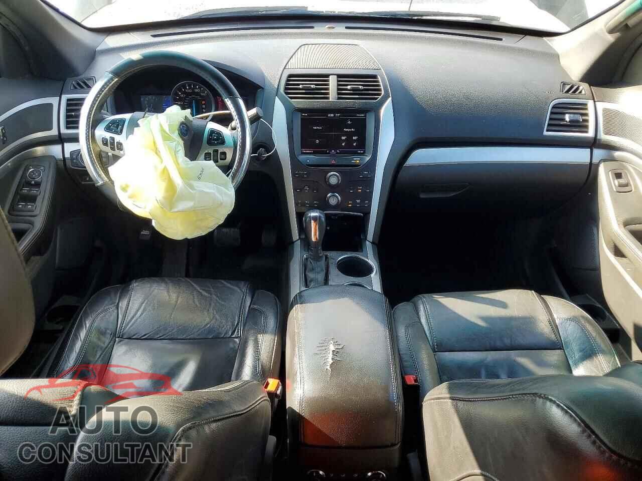 FORD EXPLORER 2013 - 1FM5K7D88DGA92640