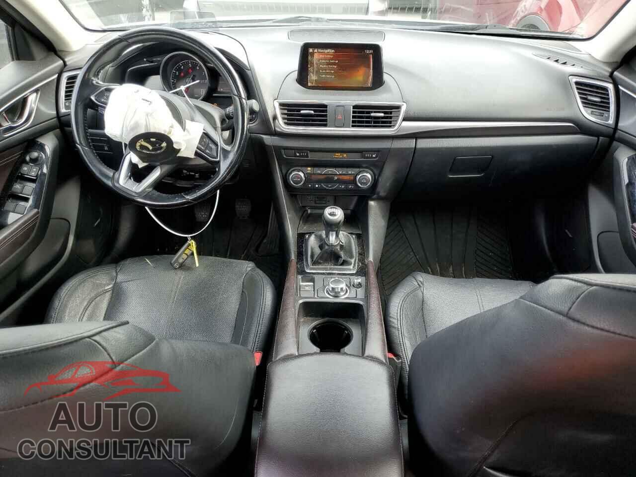 MAZDA 3 2017 - JM1BN1W30H1132313