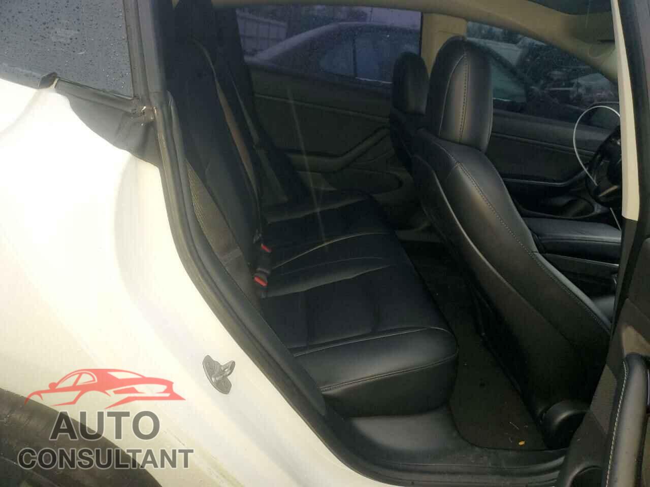TESLA MODEL 3 2018 - 5YJ3E1EB4JF122118