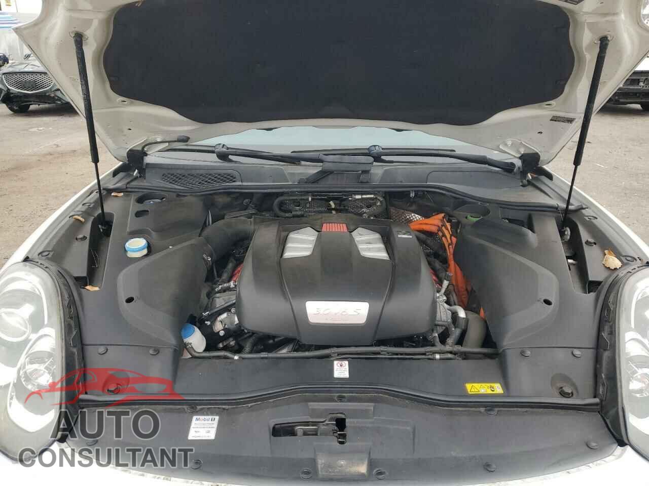 PORSCHE CAYENNE 2017 - WP1AE2A2XHLA75671