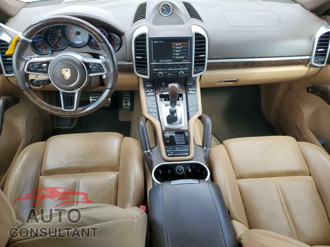 PORSCHE CAYENNE 2016 - WP1AB2A23GLA95011