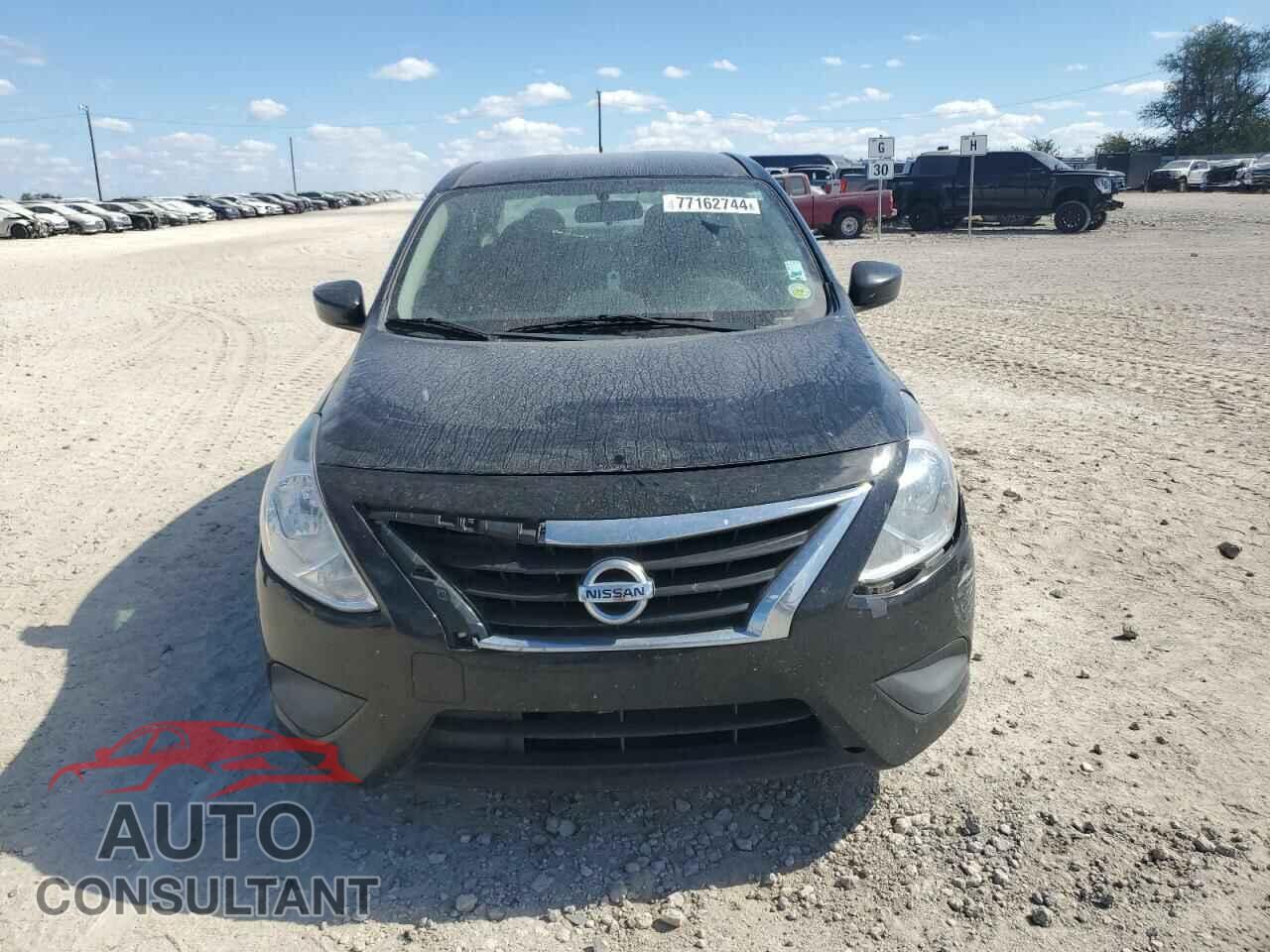 NISSAN VERSA 2017 - 3N1CN7AP9HL824938