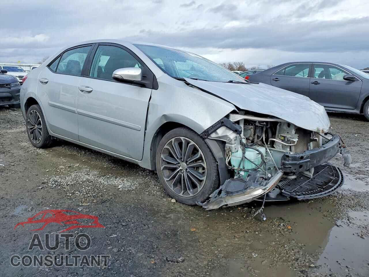 TOYOTA COROLLA 2015 - 2T1BURHE6FC424802