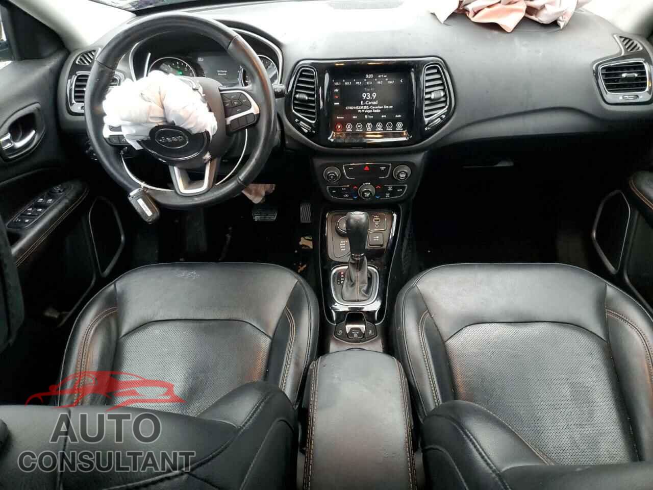 JEEP COMPASS 2019 - 3C4NJDCB5KT806848