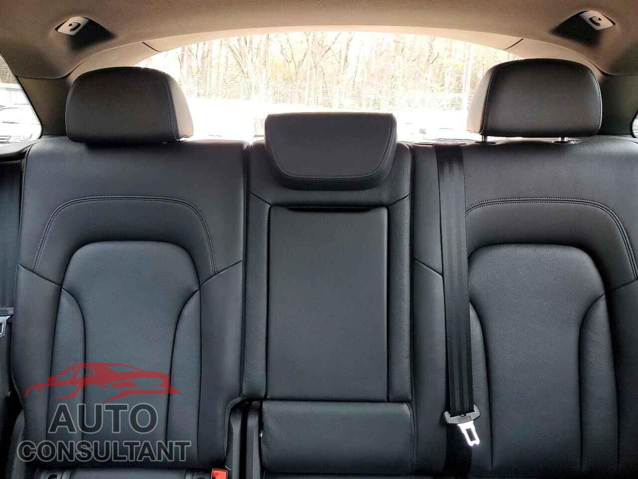 AUDI Q5 2017 - WA1M2AFP6HA079745
