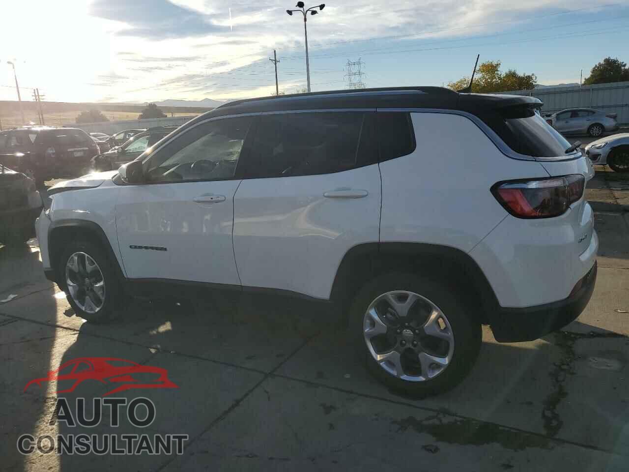 JEEP COMPASS 2021 - 3C4NJDCB4MT594592