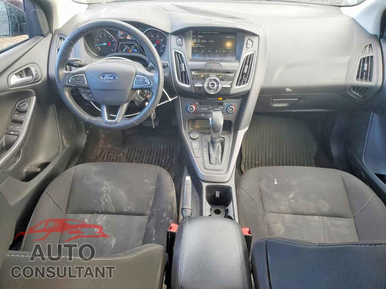 FORD FOCUS 2017 - 1FADP3M27HL349005