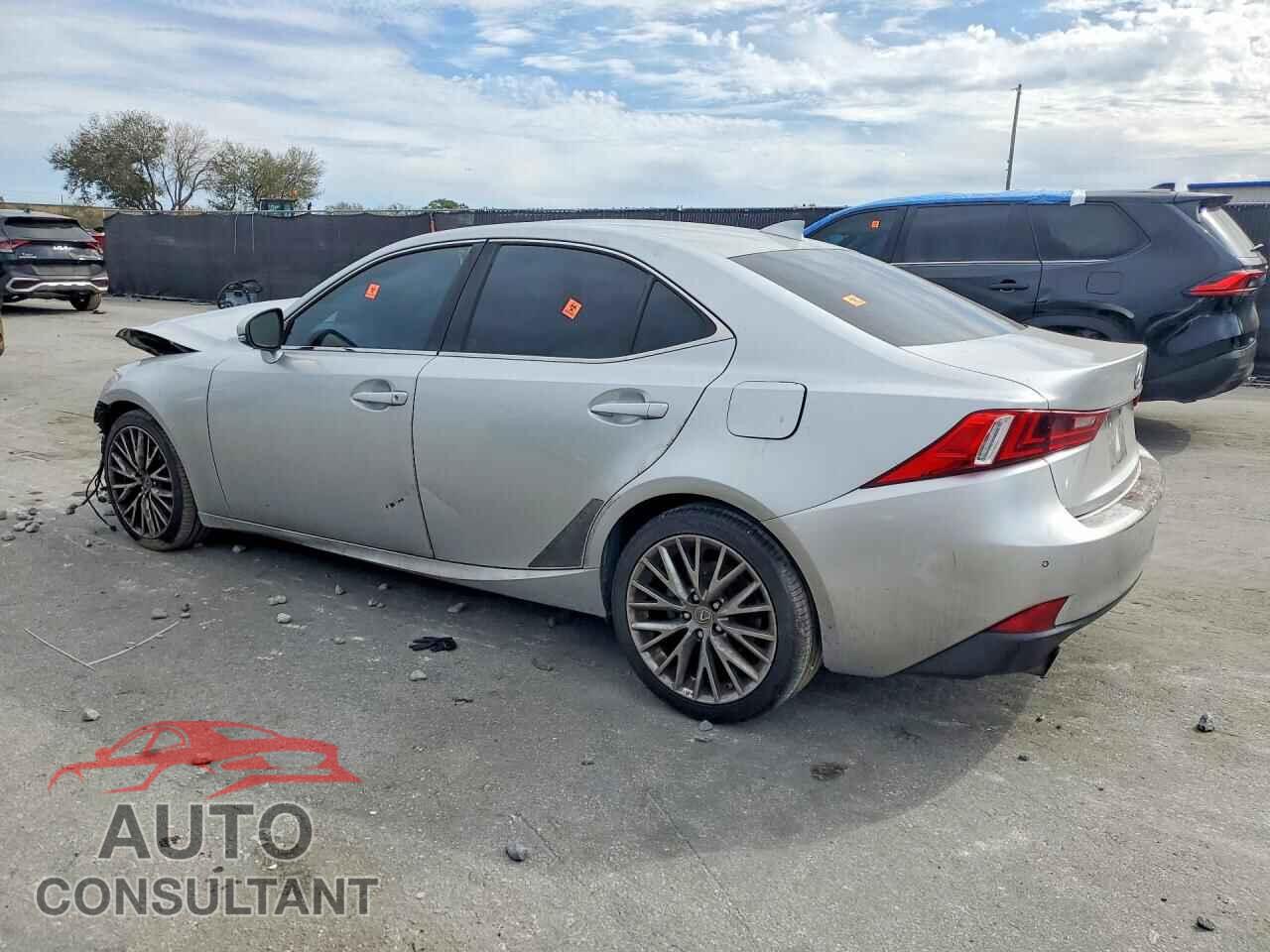 LEXUS IS 2015 - JTHBF1D28F5055783