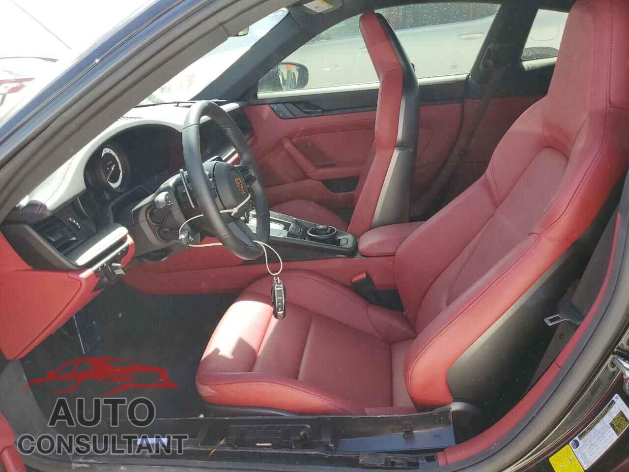 PORSCHE 911 2024 - WP0AB2A99RS220133