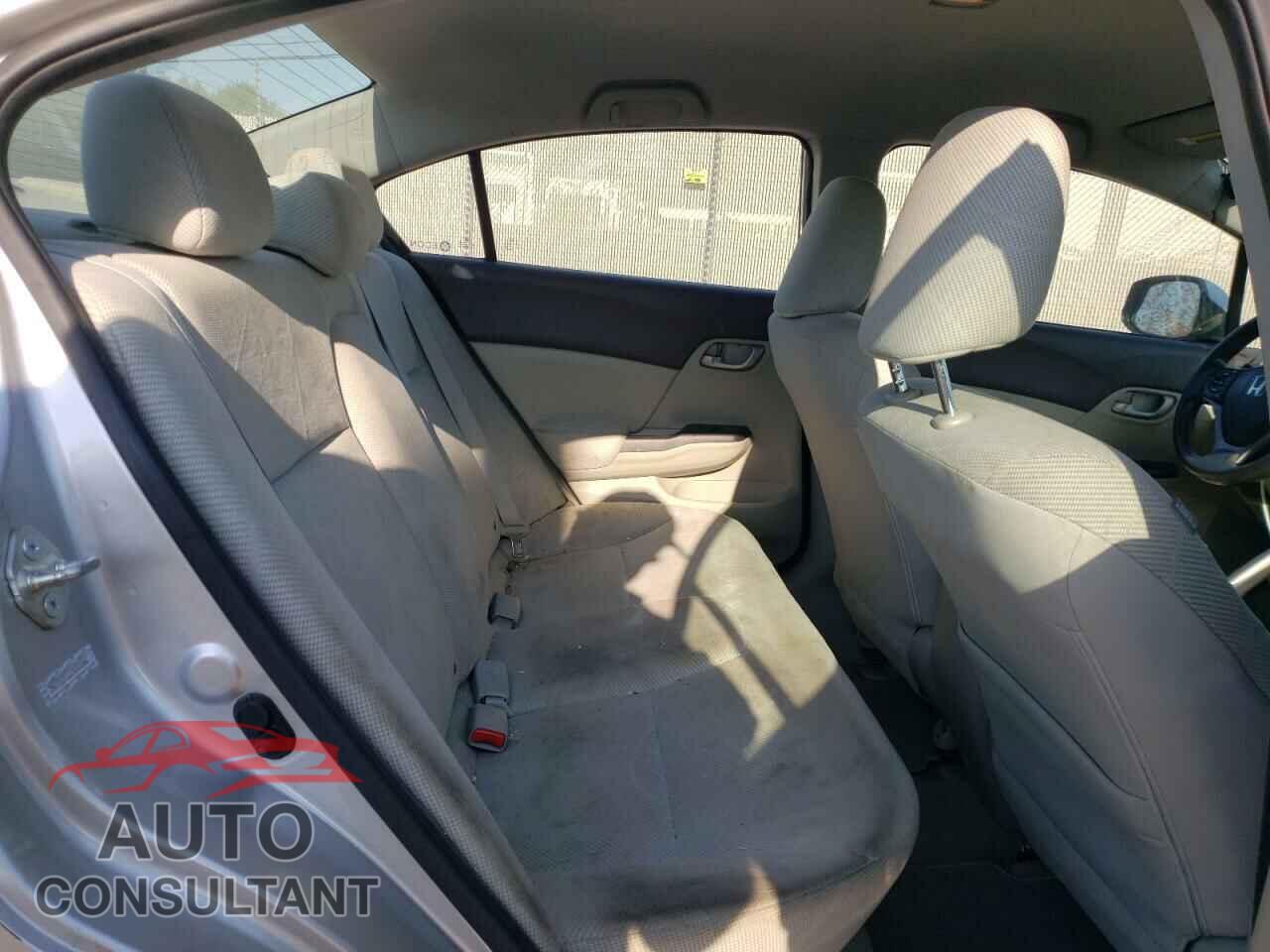 HONDA CIVIC 2012 - 2HGFB2F53CH305562