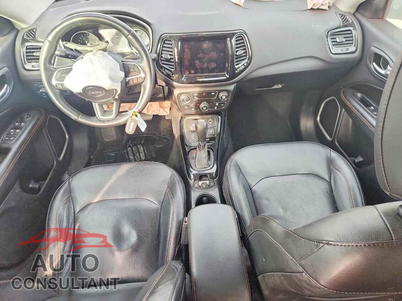 JEEP COMPASS 2018 - 3C4NJDCB3JT261859