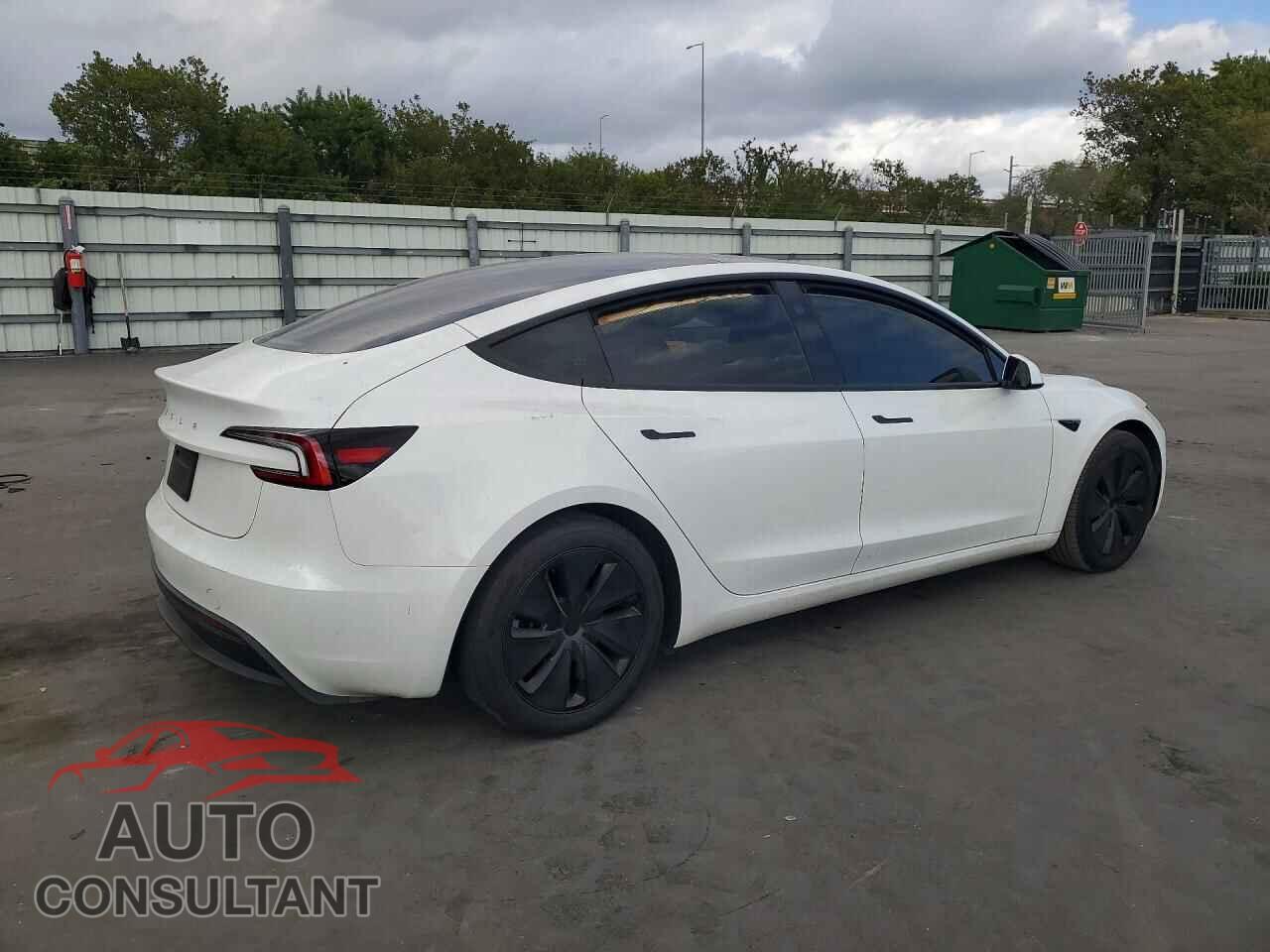 TESLA MODEL 3 2024 - 5YJ3E1EA9RF757256