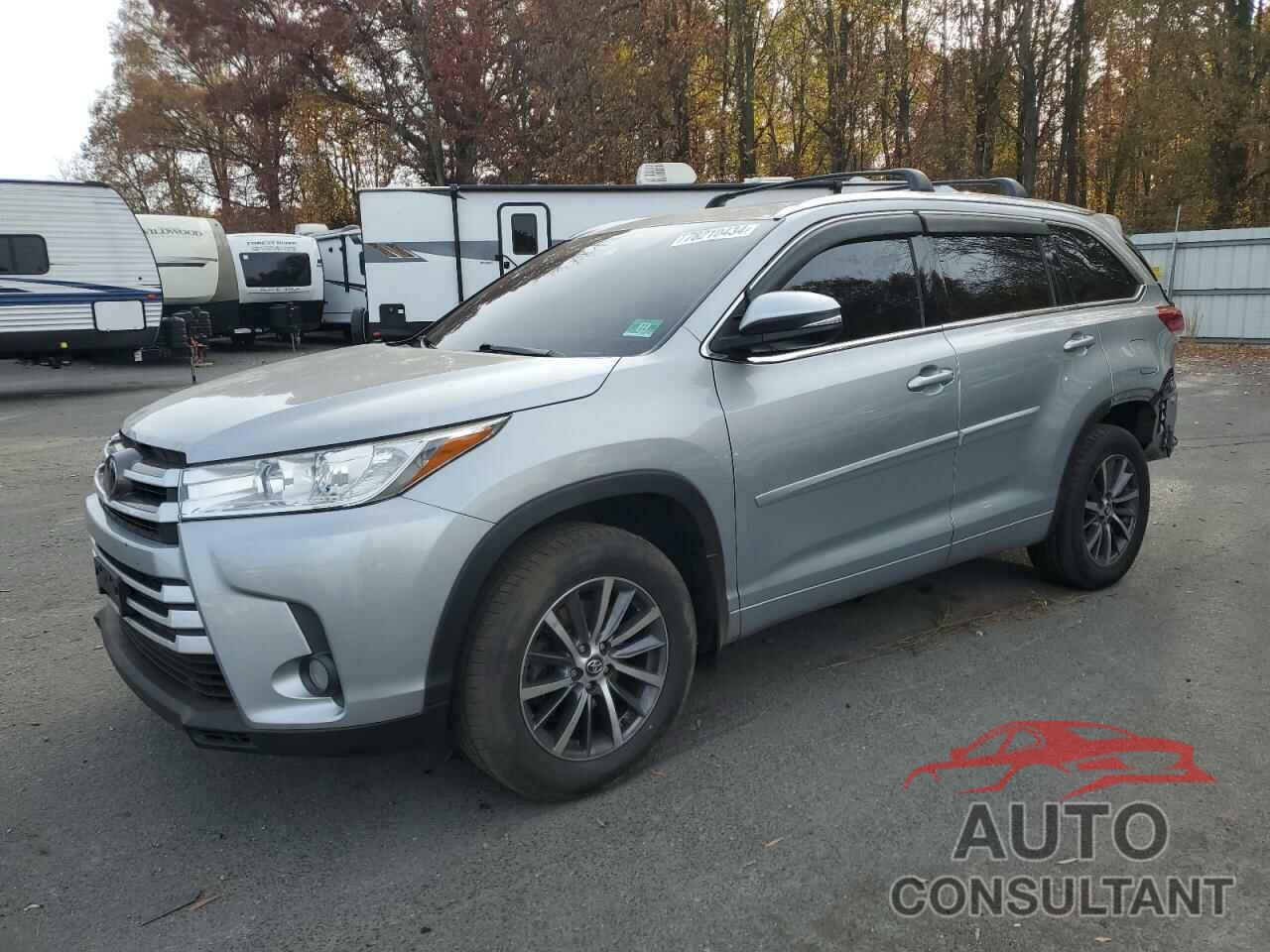 TOYOTA HIGHLANDER 2018 - 5TDJZRFHXJS910572