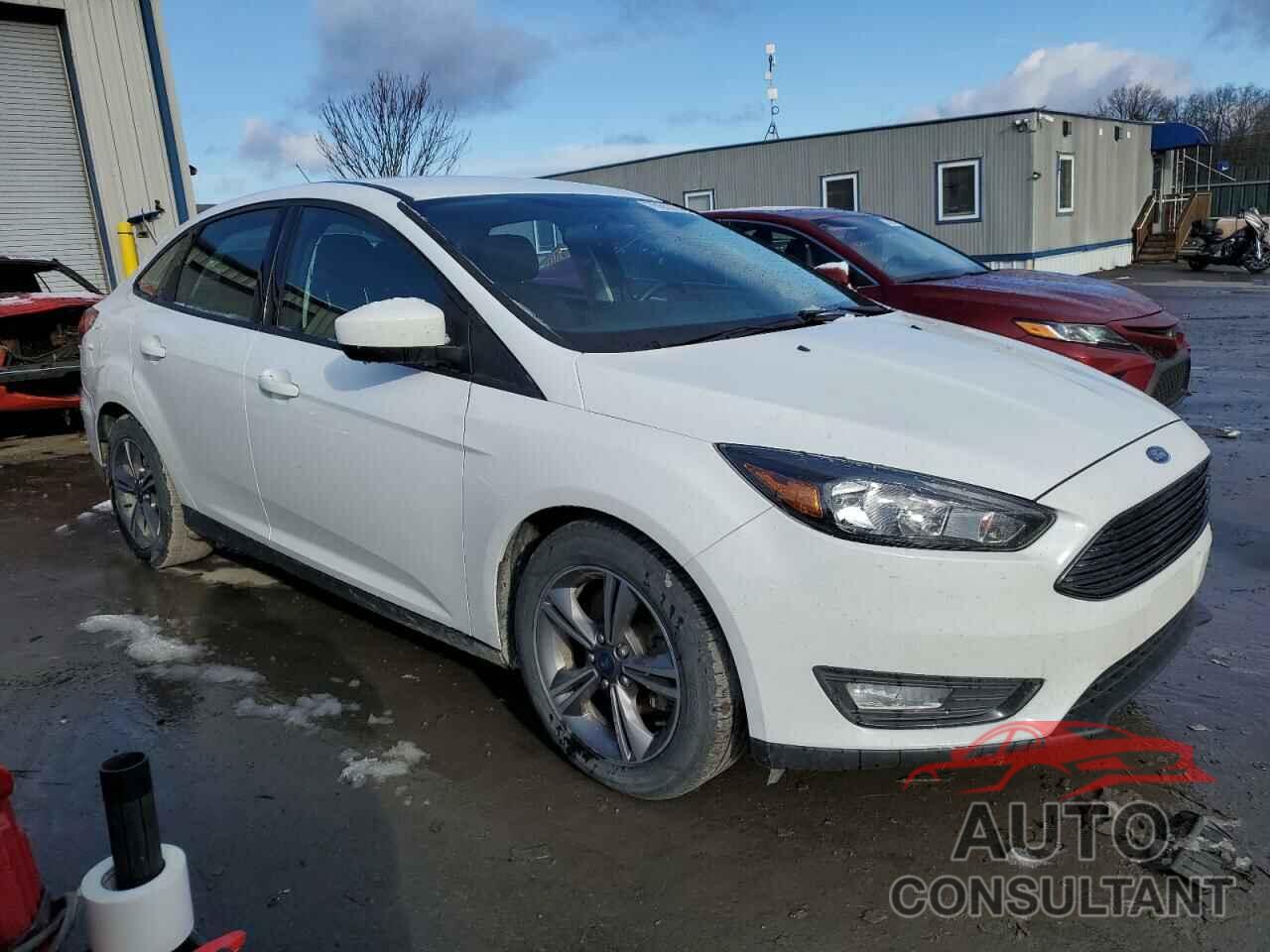 FORD FOCUS 2018 - 1FADP3FE0JL264455