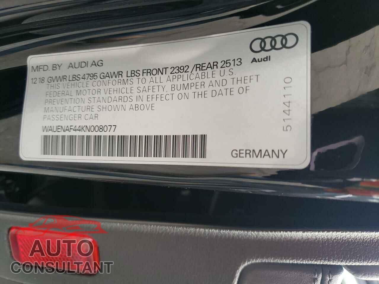 AUDI A4 2019 - WAUENAF44KN008077