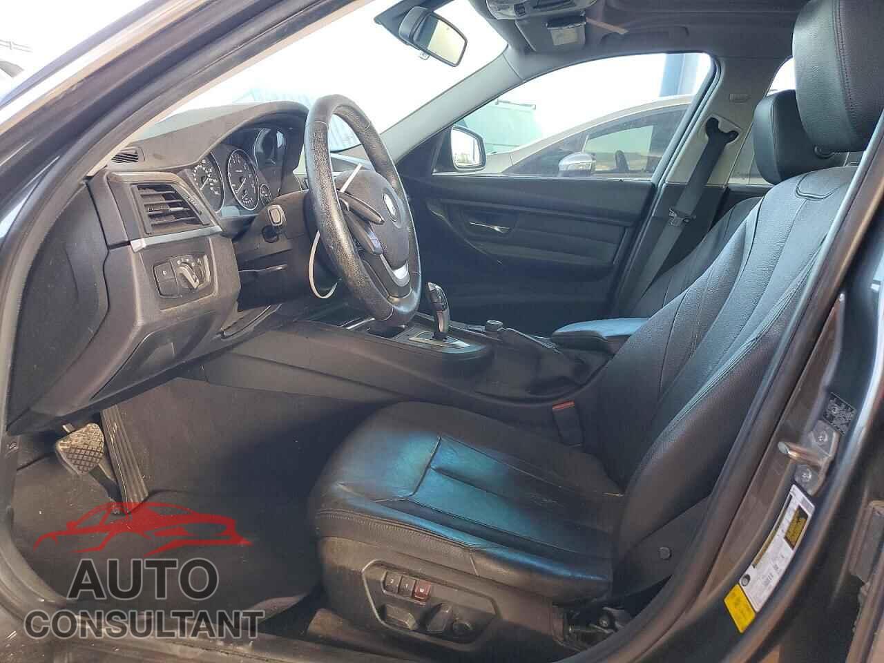 BMW 328 2013 - WBA3C1G52DNR45131