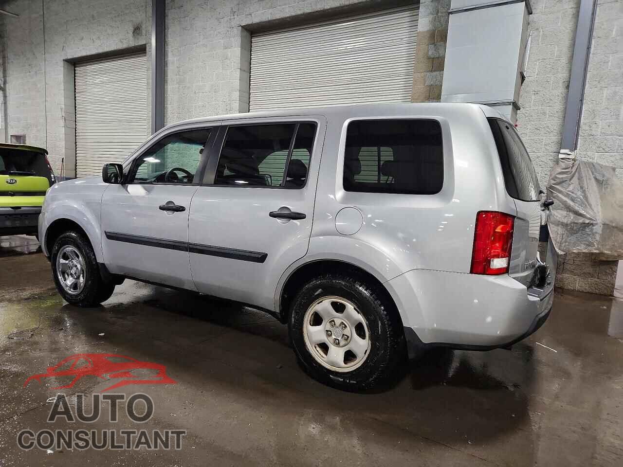 HONDA PILOT 2011 - 5FNYF4H24BB087520