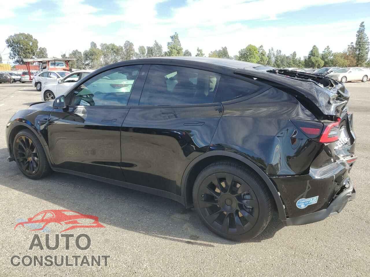 TESLA MODEL Y 2021 - 5YJYGDEE3MF070920