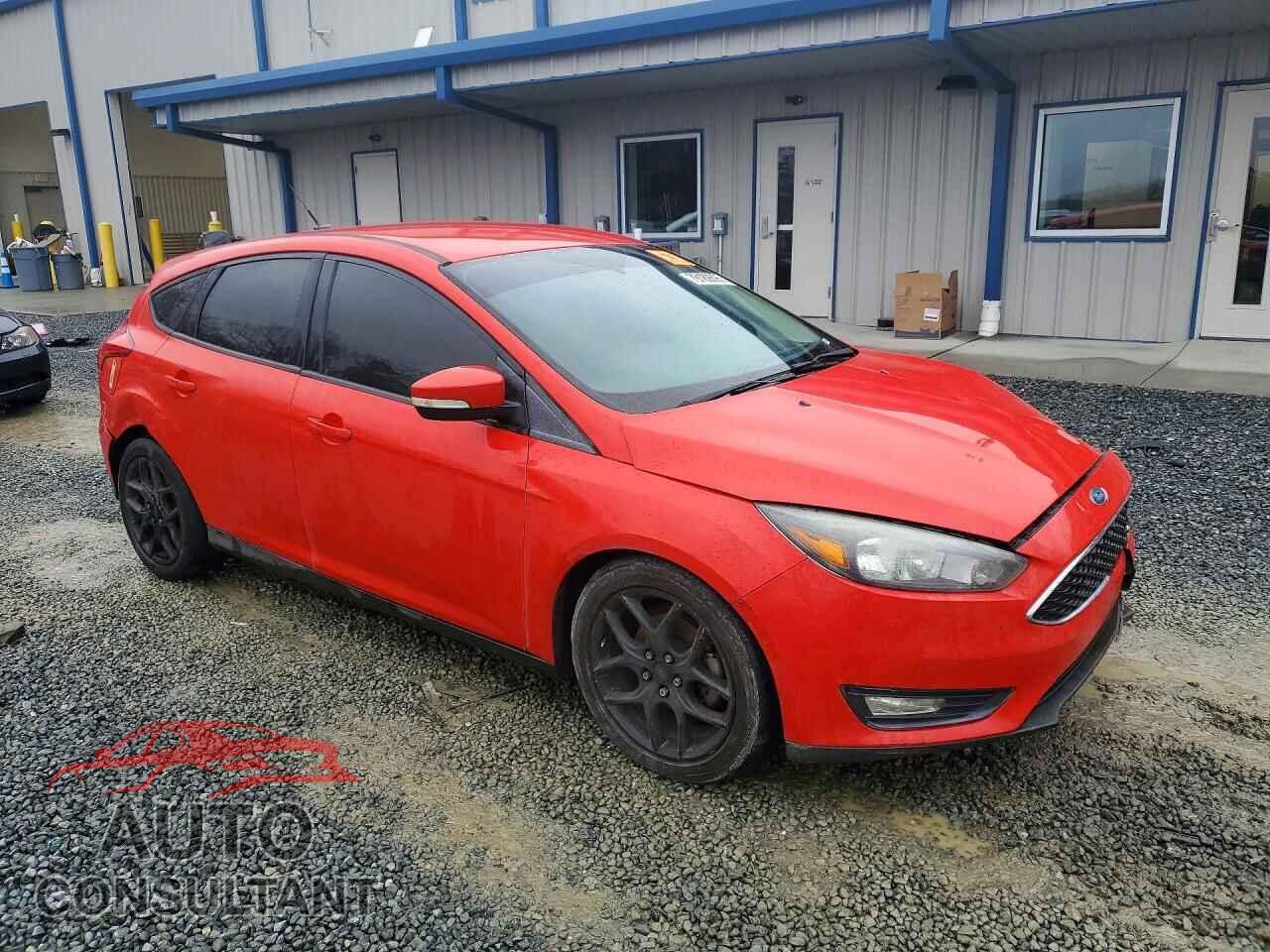 FORD FOCUS 2016 - 1FADP3K2XGL206048