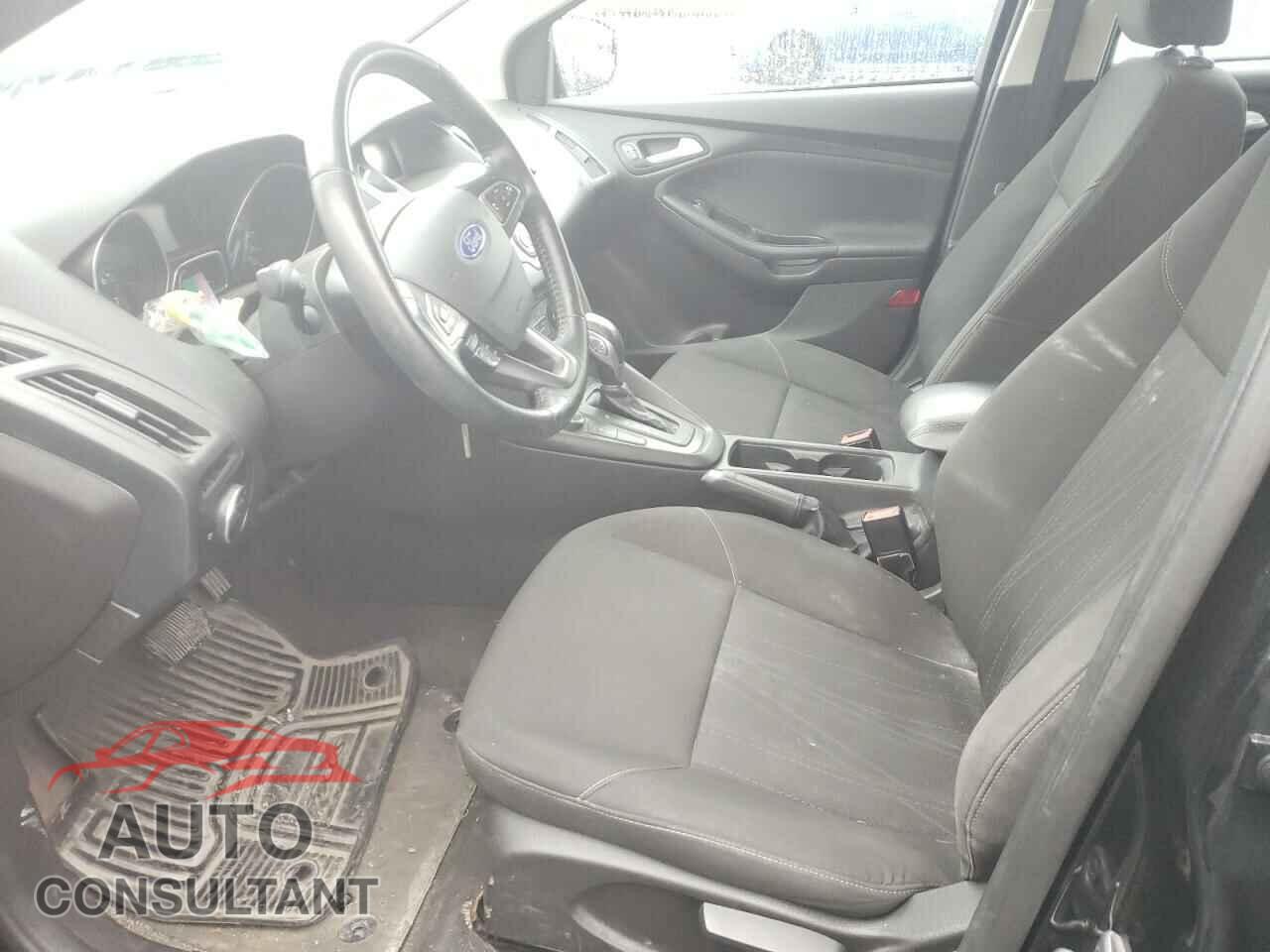 FORD FOCUS 2015 - 1FADP3K29FL250945