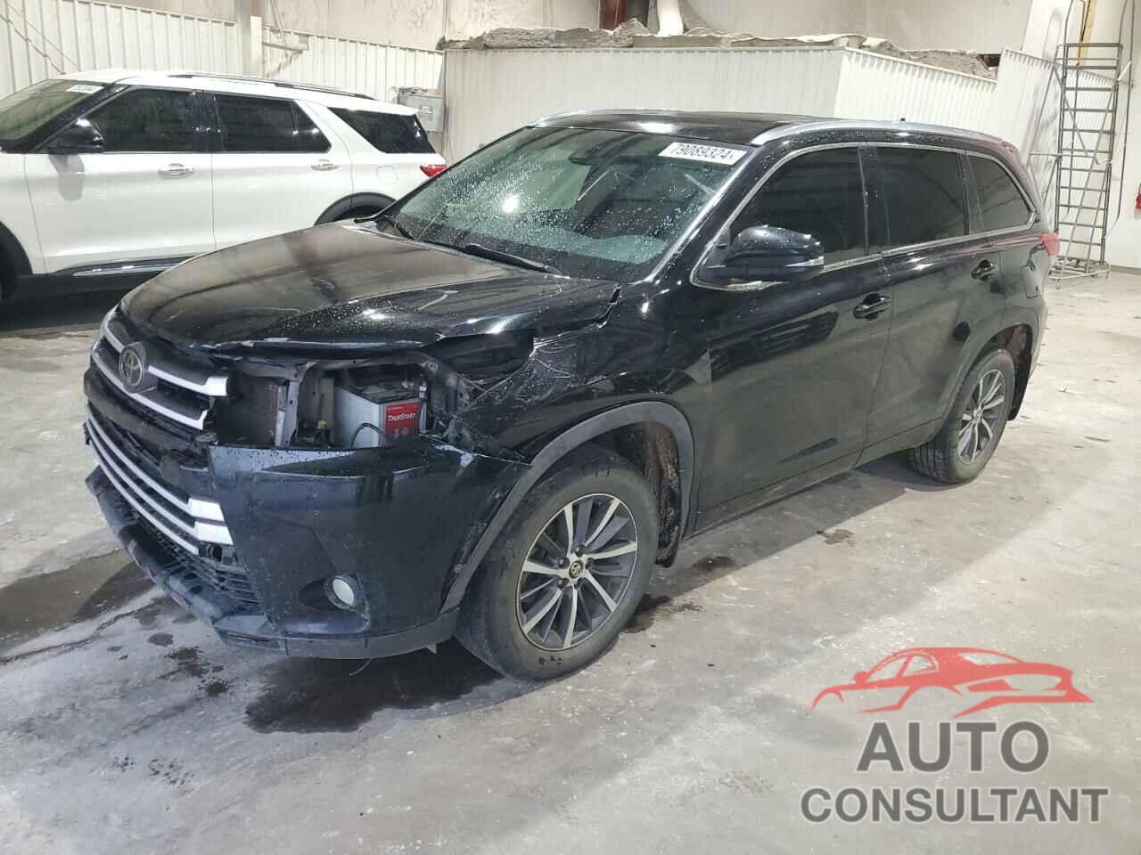 TOYOTA HIGHLANDER 2018 - 5TDKZRFH8JS264632