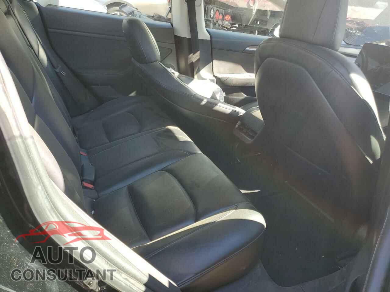 TESLA MODEL 3 2023 - 5YJ3E1EA4PF455449