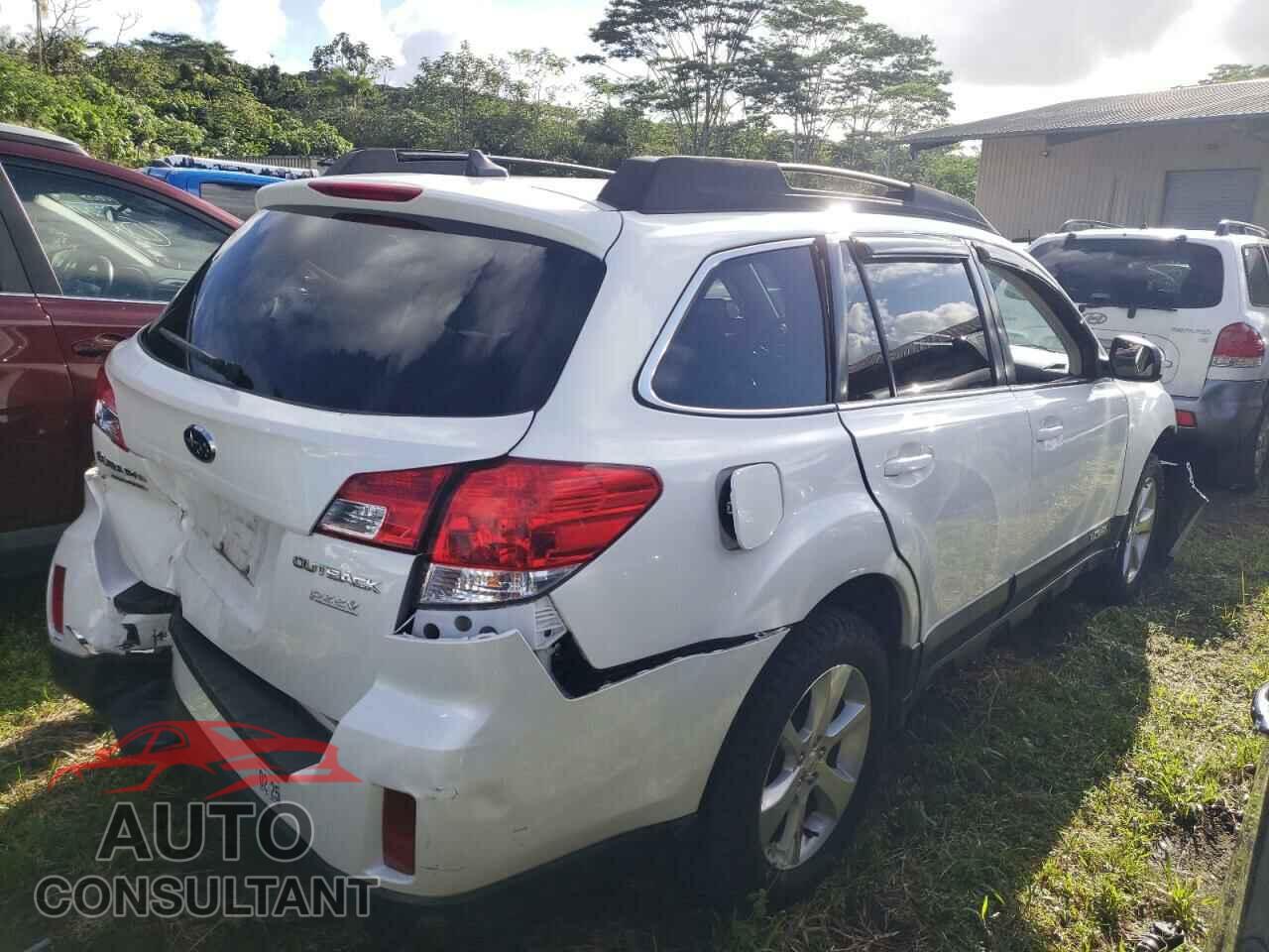SUBARU OUTBACK 2013 - 4S4BRBLC4D3275340