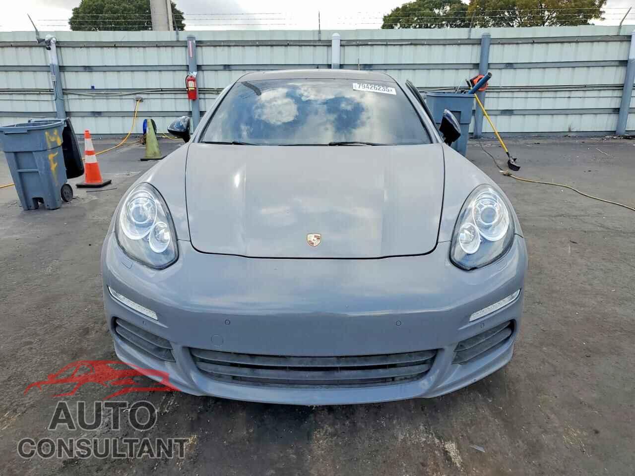 PORSCHE PANAMERA 2014 - WP0AA2A76EL010496