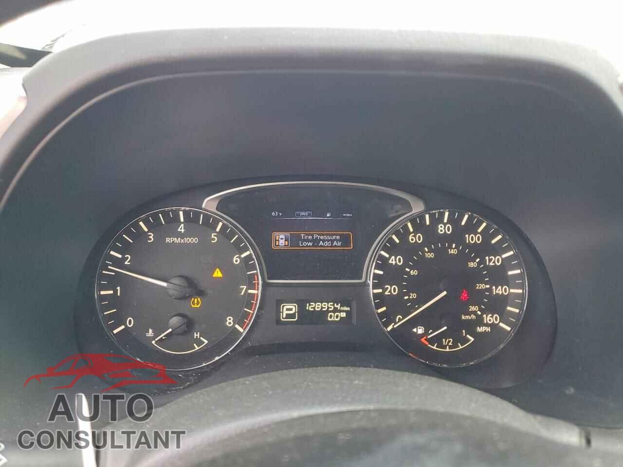 NISSAN PATHFINDER 2015 - 5N1AR2MM7FC681232