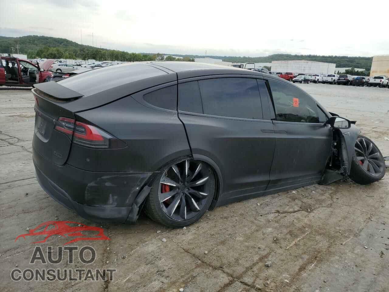 TESLA MODEL X 2016 - 5YJXCBE47GF003566